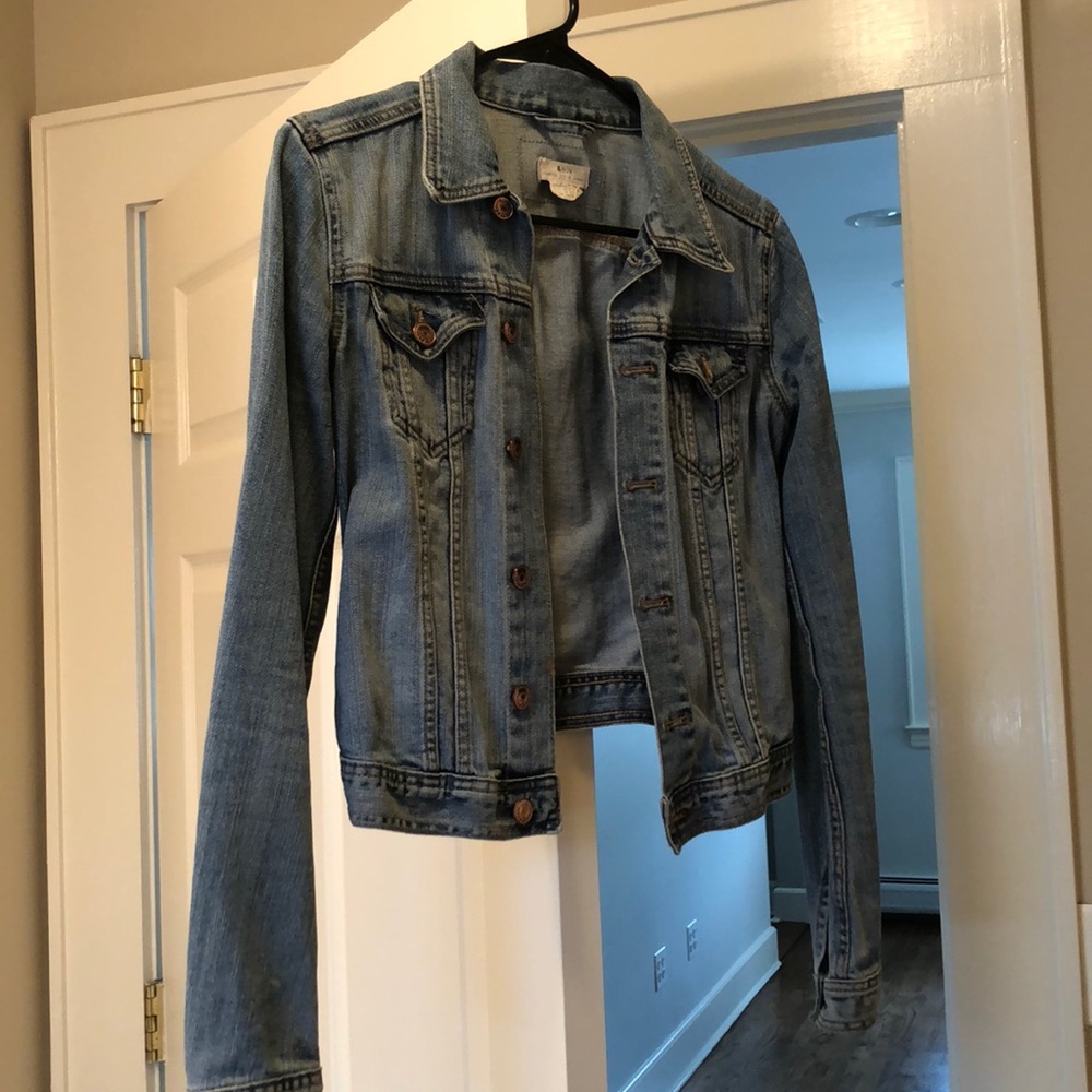 Short jean jacket